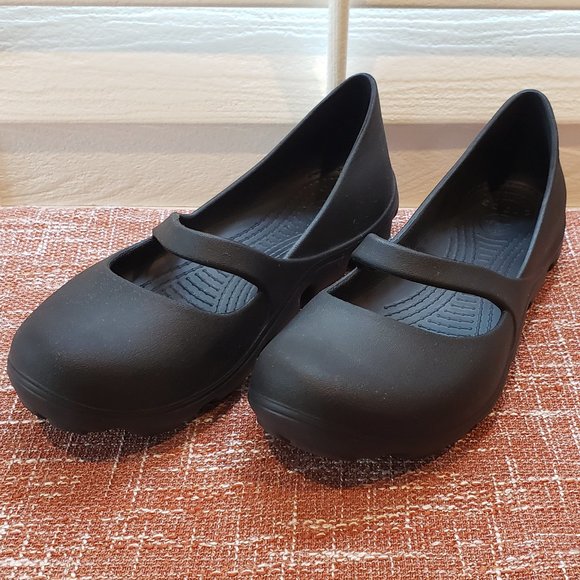 CROCS Shoes - Crocs - Women's - Relaxed Flats - Black - Size 10